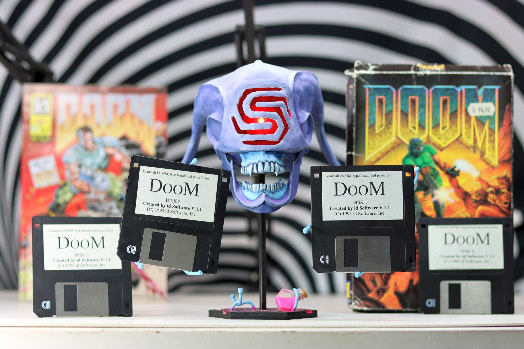 Scidemon with Floppy Disks
